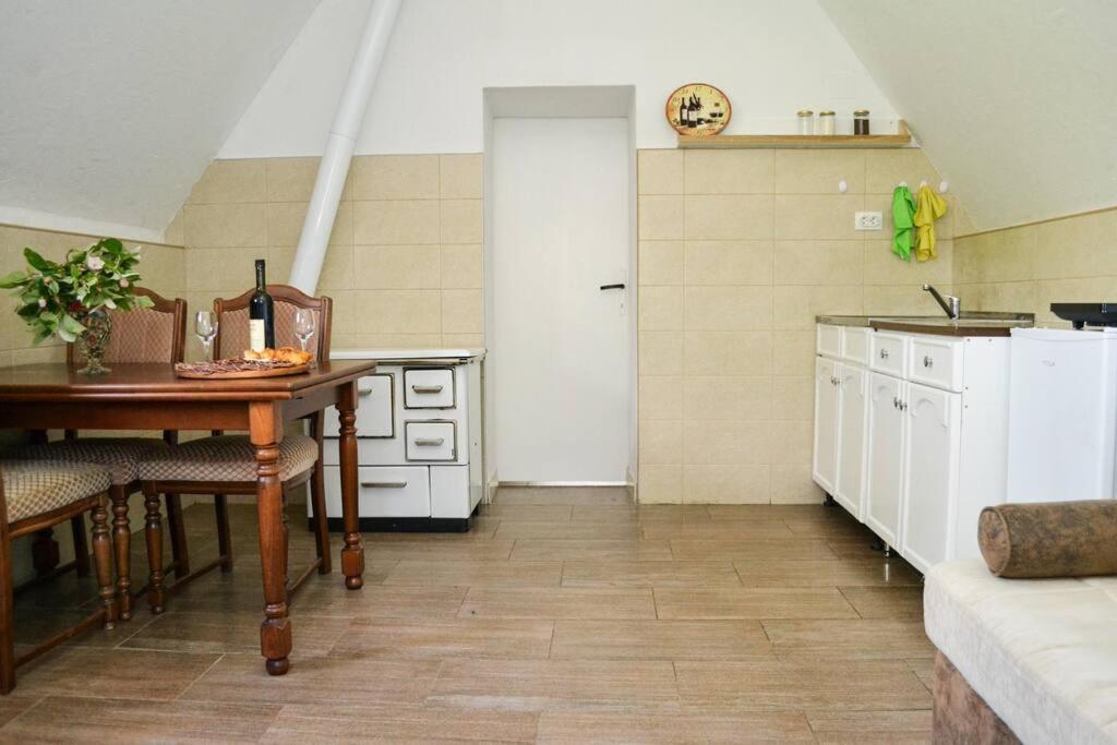 NikšićGrandma'S Hut别墅 外观 照片